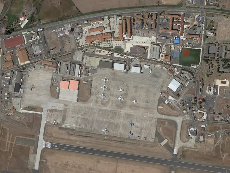 Grelhas para usos de trânsito para a Aeroporto da Força Aérea de Sigonella