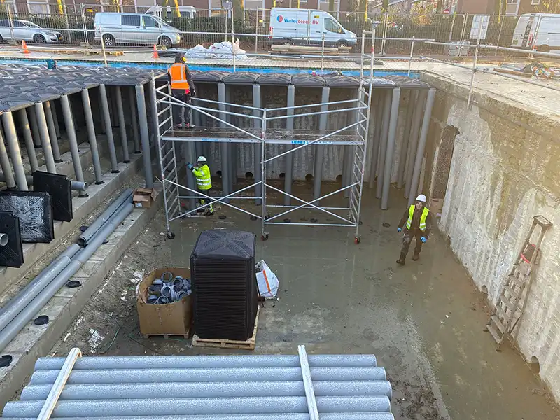 Reconversion d'une piscine en un bassin