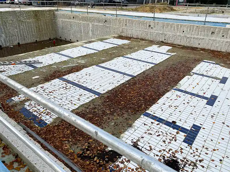 Reconversion d'une piscine en un bassin