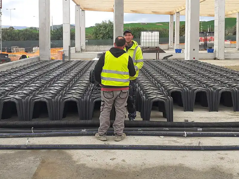 Ventilated foundations for Sicilia Outlet Village